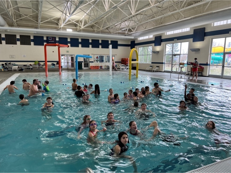 After 30 minutes of swimming and water safety instruction, the 4th graders at Heights enjoyed some free time in the pool! 