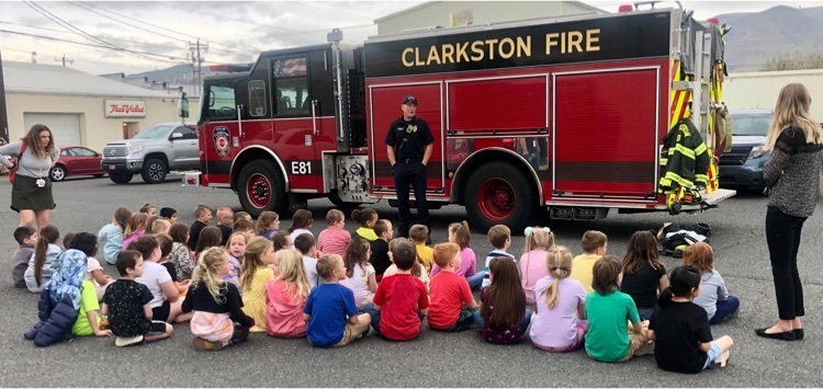 Highland Kindergarten First big field trip to the fire station!! Exciting!!